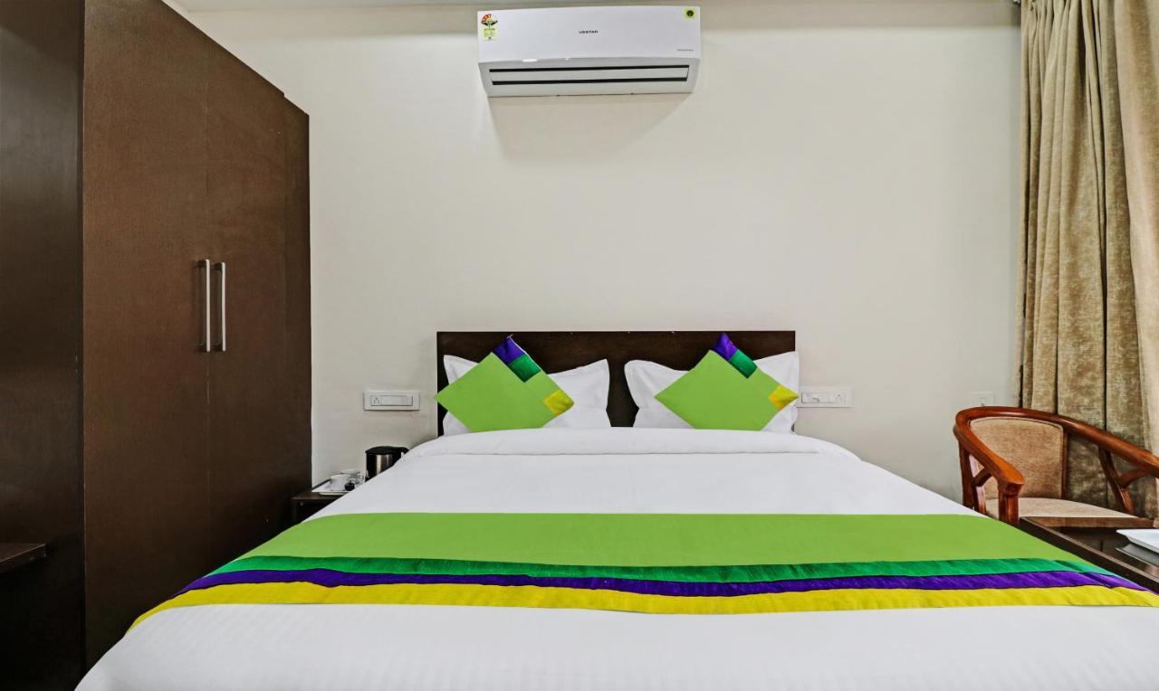 Treebo Kamron Regency Sector 80 Hotel Mohali Exterior photo